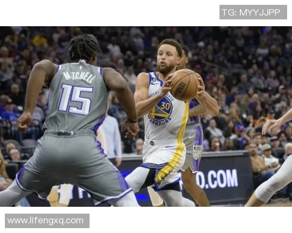 2015年NBA勇士与国王的激烈对决回顾与精彩瞬间分析