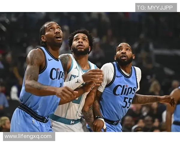 2017年步行者与快船激战回顾：精彩瞬间与赛季影响分析