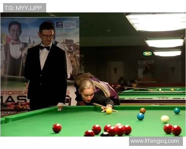 吴安仪与埃文斯精彩对决视频回顾赛场瞬间引发热议与讨论